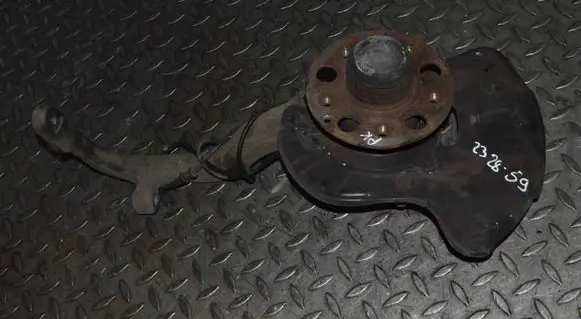 Mercedes-Benz S W221 Front wheel hub