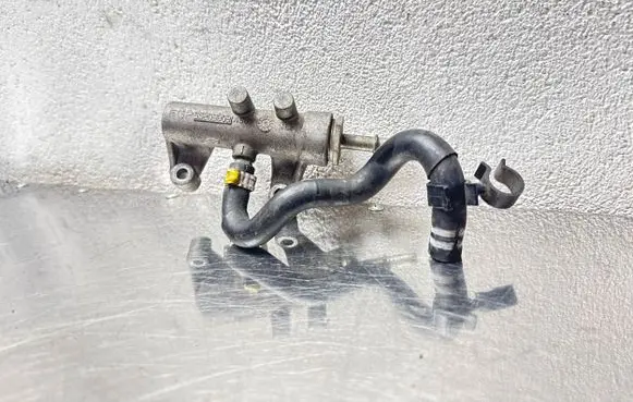 Opel Vectra C Fuel pressure regulator 55203803