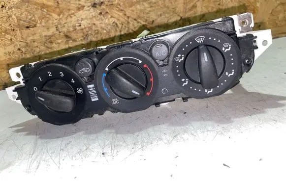 Ford Focus Climate control unit 7M5T19980BD E1064011