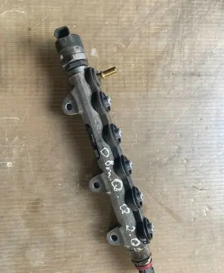 Nissan Qashqai Fuel main line pipe 0445214155 8200842432 002289J3