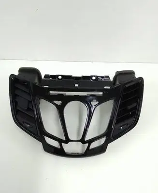Ford Fiesta Dash center air vent grill 06899000