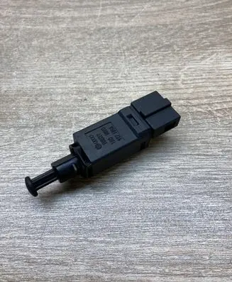 Volkswagen Polo III 6N 6N2 6NF Brake pedal sensor switch 1H0927189A