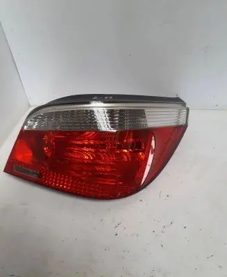 BMW 5 E60 E61 Rear/tail lights 7165738 0086790683 E4342U