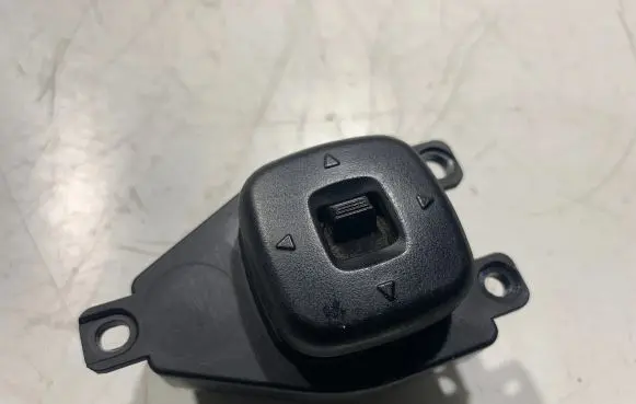 Mazda 3 I Wing mirror switch BJOE66600 03200320