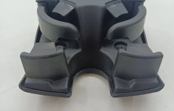 Saab 9-7X Cup holder back 