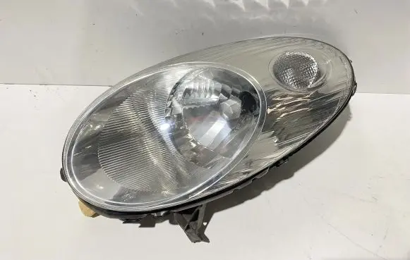 Nissan Micra Headlight/headlamp 26060AX700