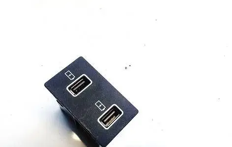 USB socket connector