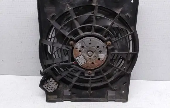 Opel Astra G Radiator cooling fan shroud 90570741 0130303837 9133063