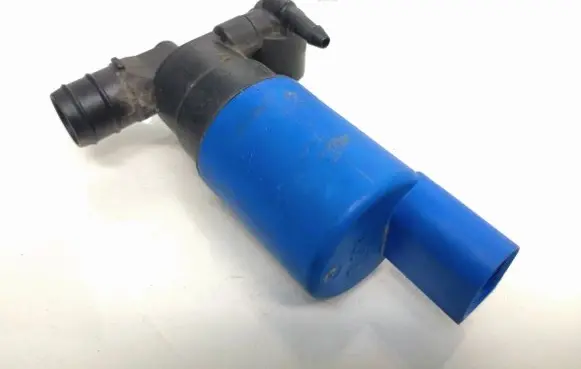 Volvo V60 Windscreen/windshield washer pump AV6113K082AA