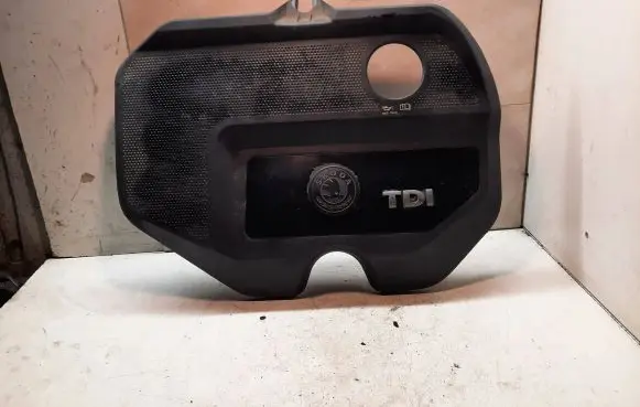 Skoda Roomster (5J) Engine cover (trim) 038103925