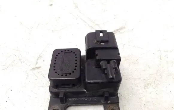 KIA Carens I Coolant fan relay OK2FB6176X