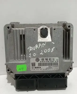 Volkswagen Touran II Engine control unit/module 03G906021MJ 0281014045