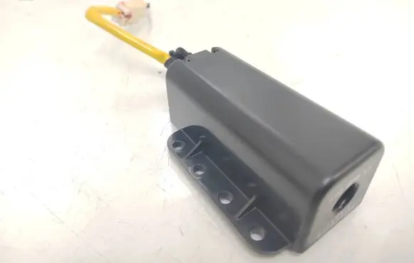 Passenger airbag on/off switch
