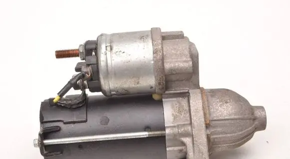Opel Meriva B Starter motor D6G33