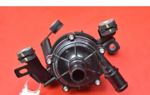 Hyundai Kona I Water pump 25100-08HB0