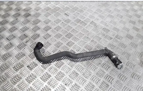 Ford Focus Engine coolant pipe/hose AV6118K582DC