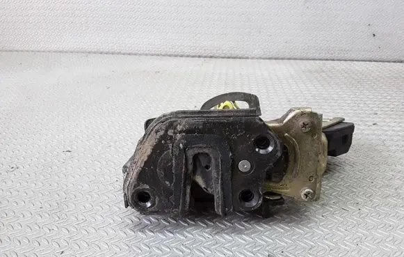 Hyundai Terracan Rear door lock
