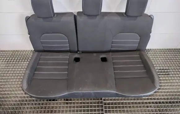 Dacia Duster II Second row seats 