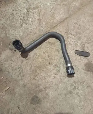 BMW 5 E60 E61 Engine coolant pipe/hose 6917697
