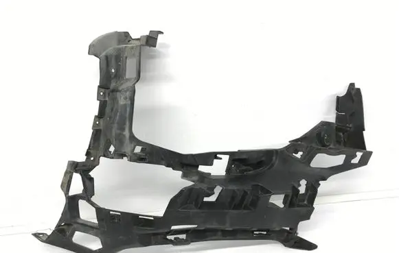 Mercedes-Benz E AMG W213 Front bumper mounting bracket A2138857104