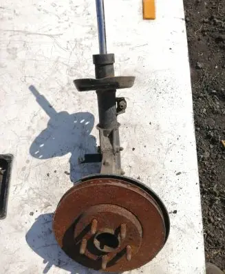 Opel Insignia A Front wheel hub spindle knuckle 13347475