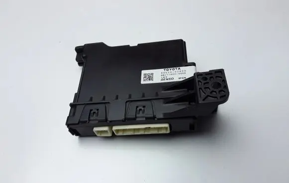 Toyota Auris E180 Air conditioning/heating control unit 8865002E00