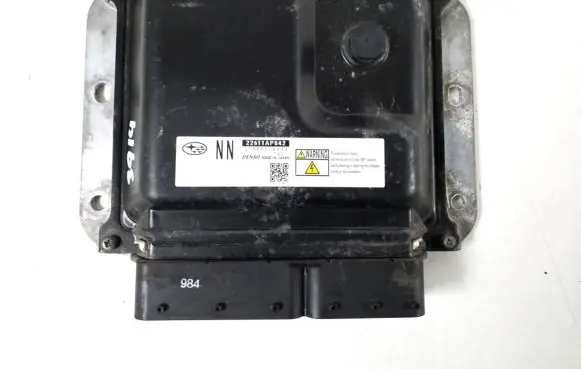 Subaru Legacy Engine control unit/module 22611AP842