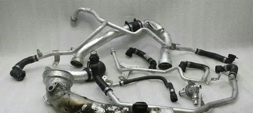 Mercedes-Benz E W238 Air intake hose/pipe A2562030602