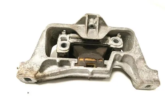 Engine mount bracket