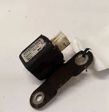 Suzuki Grand Vitara II Airbag deployment crash/impact sensor 3893065J10