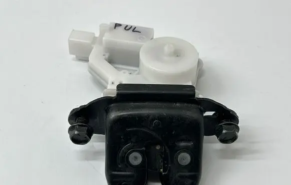 Nissan Pulsar Tailgate/trunk/boot lock/catch/latch 18D5 905024EA0A