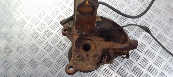 Volkswagen Touran I Front wheel hub