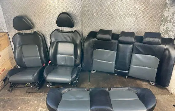 Subaru Legacy Seat set 
