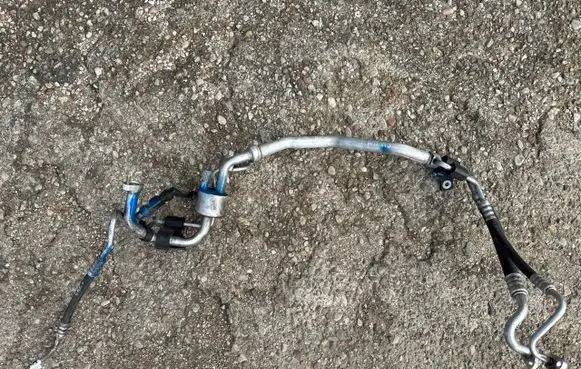 Citroen C4 II Picasso Air conditioning (A/C) pipe/hose 9675103680