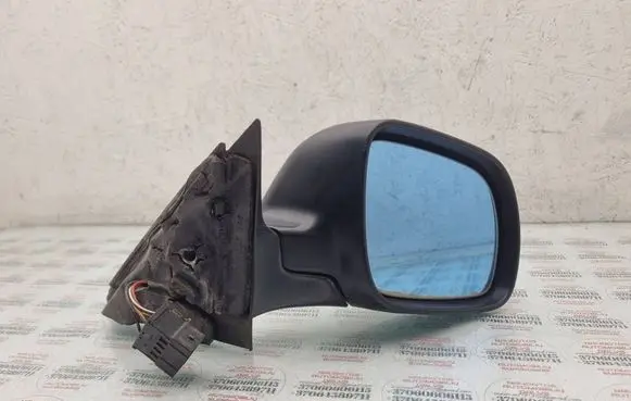 Audi A4 S4 B5 8D Front door electric wing mirror 8D0857544