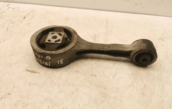 Volkswagen Polo V 6R Engine mounting bracket