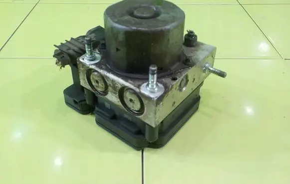 Nissan NV200 ABS Pump 0265956531