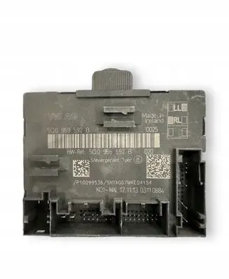 Volkswagen Golf VII Door control unit/module 5Q0959592B