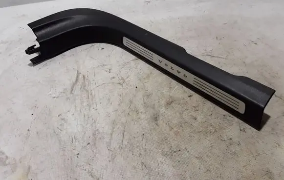 Volvo S90, V90 Front sill trim cover 31377616