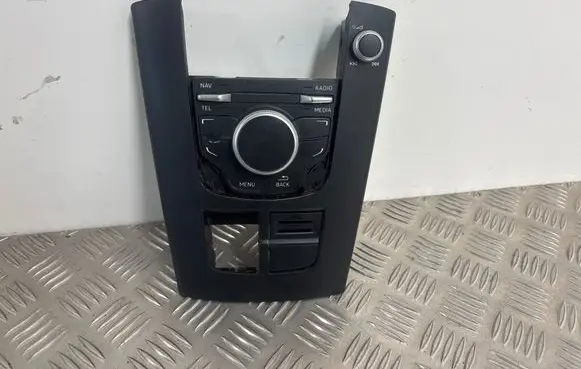 Multifunctional control switch/knob