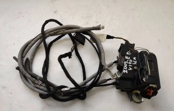 Mercedes-Benz Vaneo W414 Sliding door lock A2C53016762 40001521