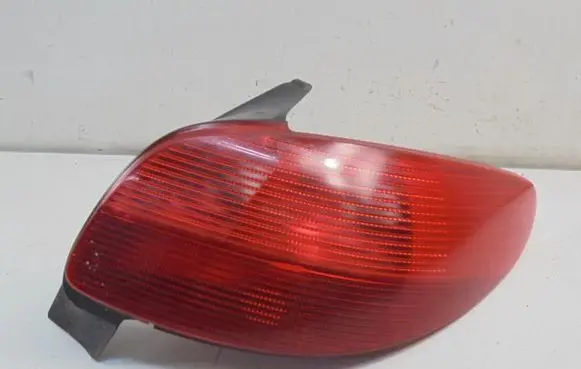 Peugeot 206 Rear/tail lights 2531D