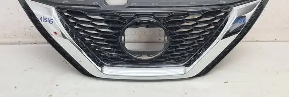 Nissan Qashqai Front bumper upper radiator grill 62398HV80A