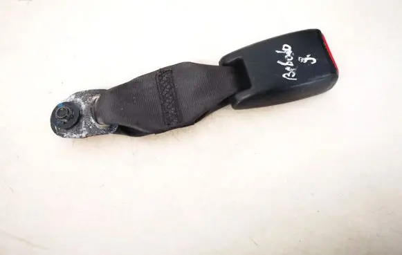 Nissan Altima Rear seatbelt buckle NSB1053