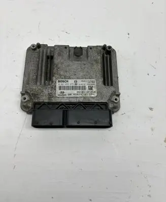 Hyundai ix35 Engine control unit/module 0281016675 391012F250