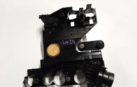 Mercedes-Benz E W210 Transfer box differential control unit 1402700561