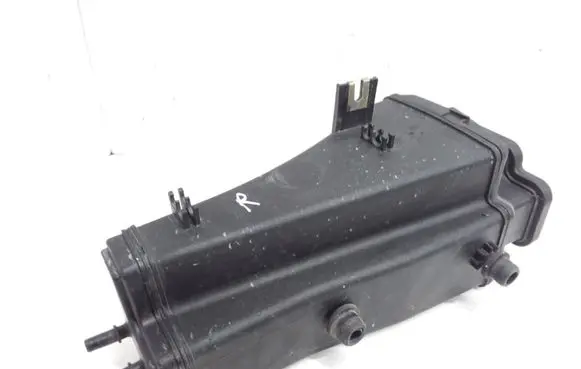 Active carbon filter fuel vapour canister