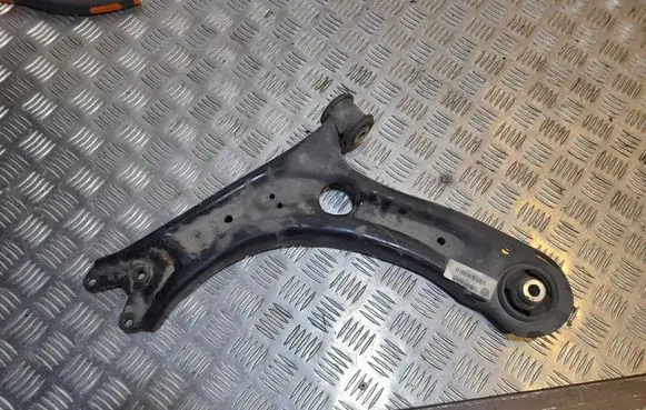 Volkswagen Jetta VI Front lower control arm/wishbone 5C0407151D