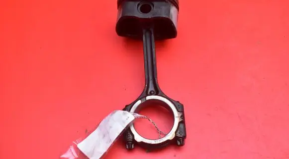 Hyundai i20 (PB PBT) Piston 5UB