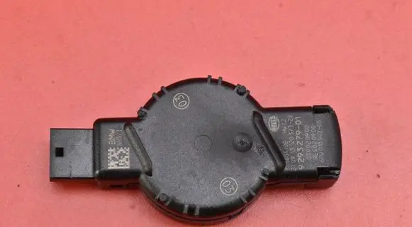 Sensor